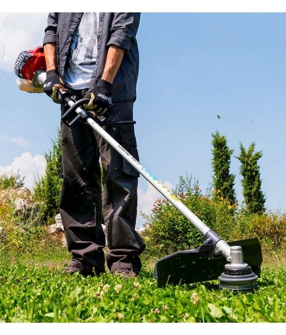 EFCO BRUSH CUTTER STRIMMER 2500S