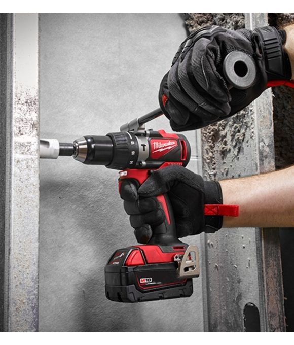 MILWAUKEE M18FPP2A2-502X BRUSHLESS TWIN PACK DCD796 & DCF887
