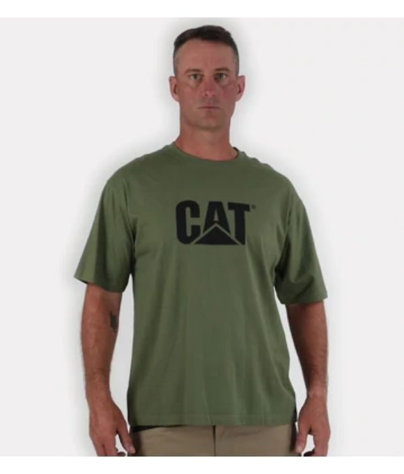 CAT TRADEMARK LOGO T-SHIRT CHIVE
