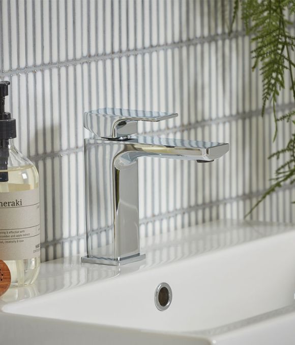 METRIC BASIN MIXER CHROME