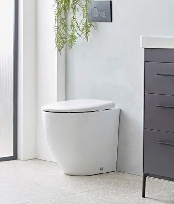 PARADIGM BACK TO WALL WC
