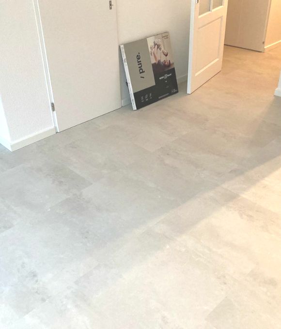 BERRY ALLOC VINYL URBAN STONE LIGHT GREIGE