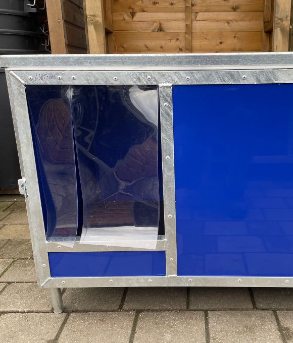 GALVANISED DOG KENNEL MEDIUM