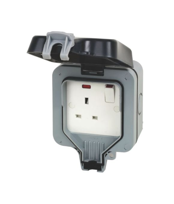 BRITISH GENERAL 1GANG 13A WATERPROOF OUTDOOR SOCKET