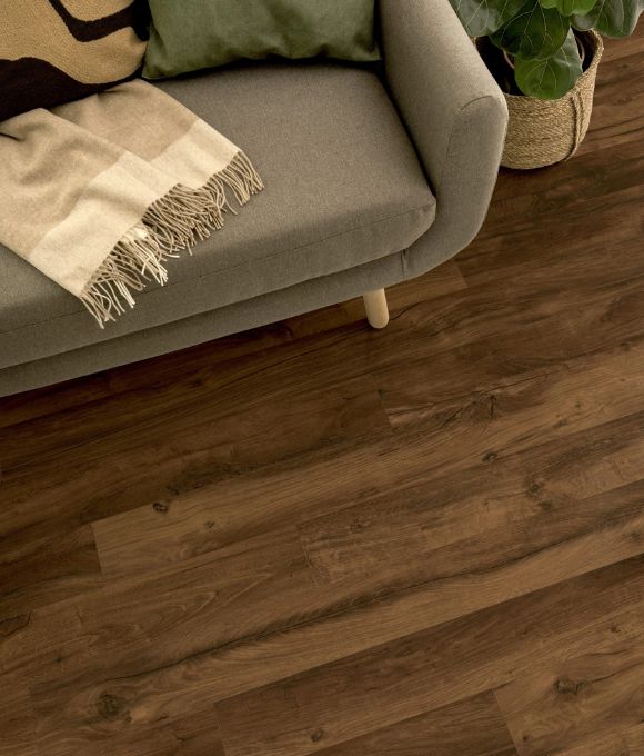 EGGER PRO DARK HUNTON OAK