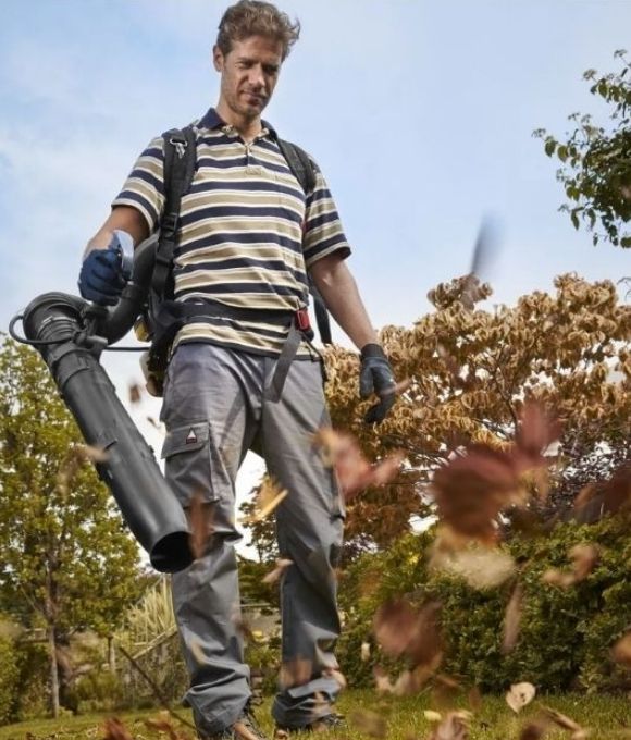 Leaf Blowers / VAC