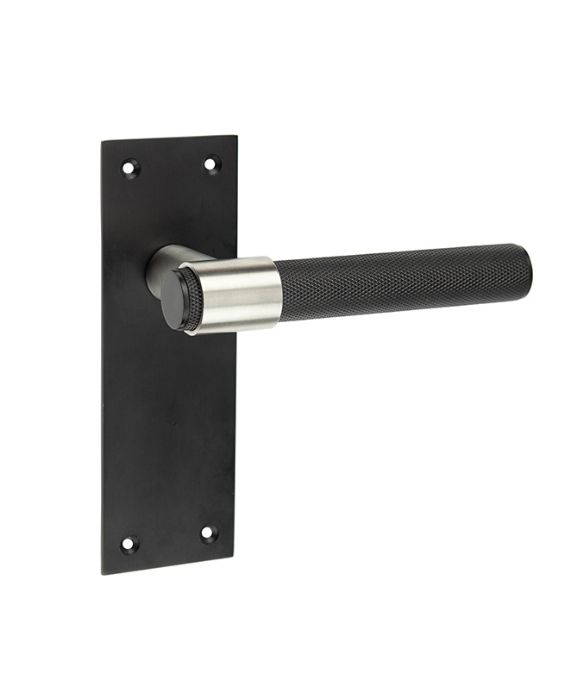 NERO KNURLED LEVER LATCH ON BACKPLATE