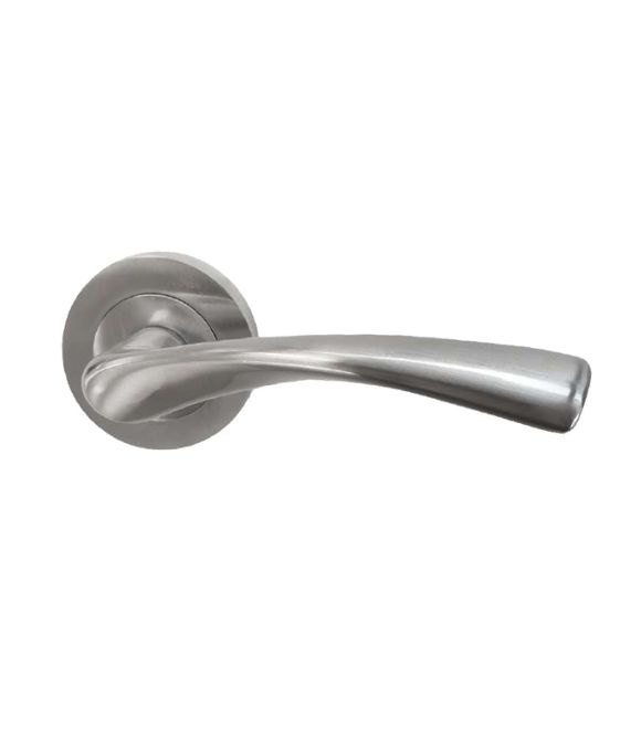RICHMOND LEVER ON ROSE