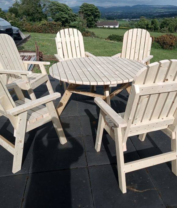 RAPH’S GARDEN ROUND PICNIC TABLE AND 6 CHAIR SET