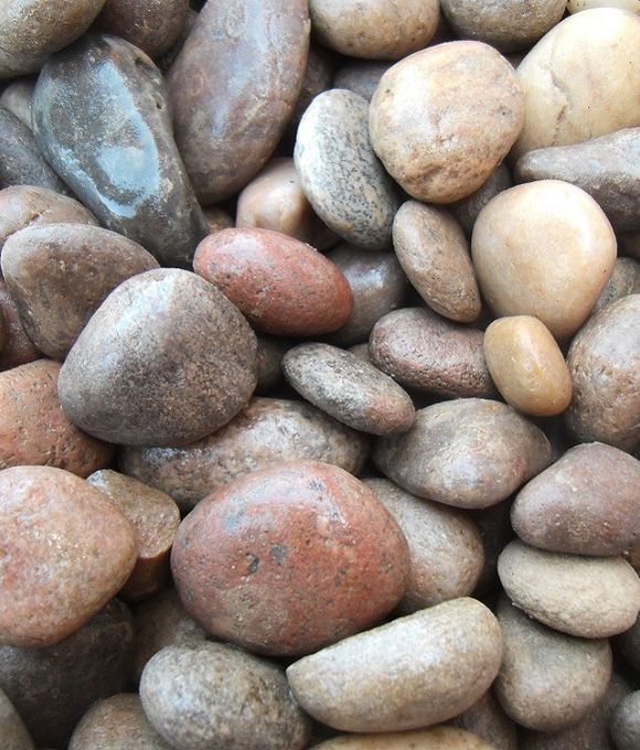 SCOTTISH BEACH PEBBLES 20-30MM 25KG